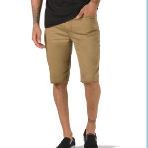 Vans AV Covina 22" Short